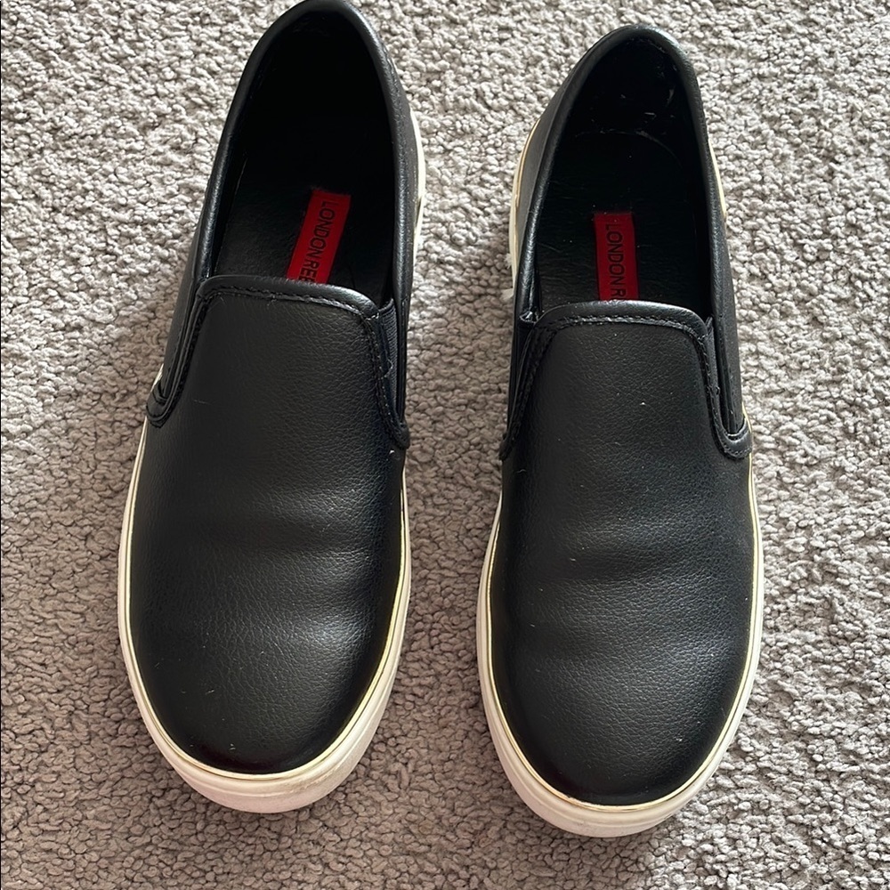 London Rebel Black & White Slip On Sneakers With Metal Trim | Size 37 US 7